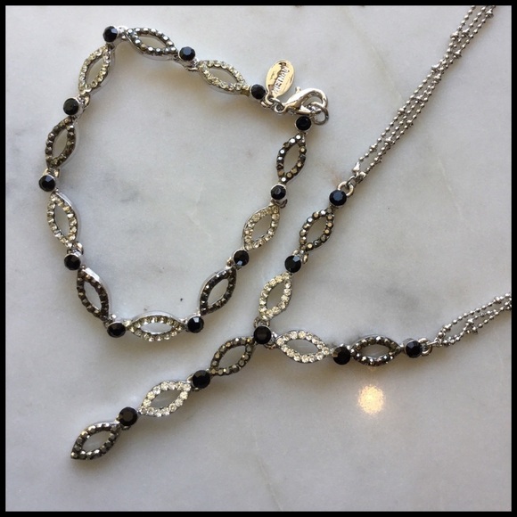 COOKIE LEE CRYSTAL NECKLACE AND BRACELET - Picture 1 of 6